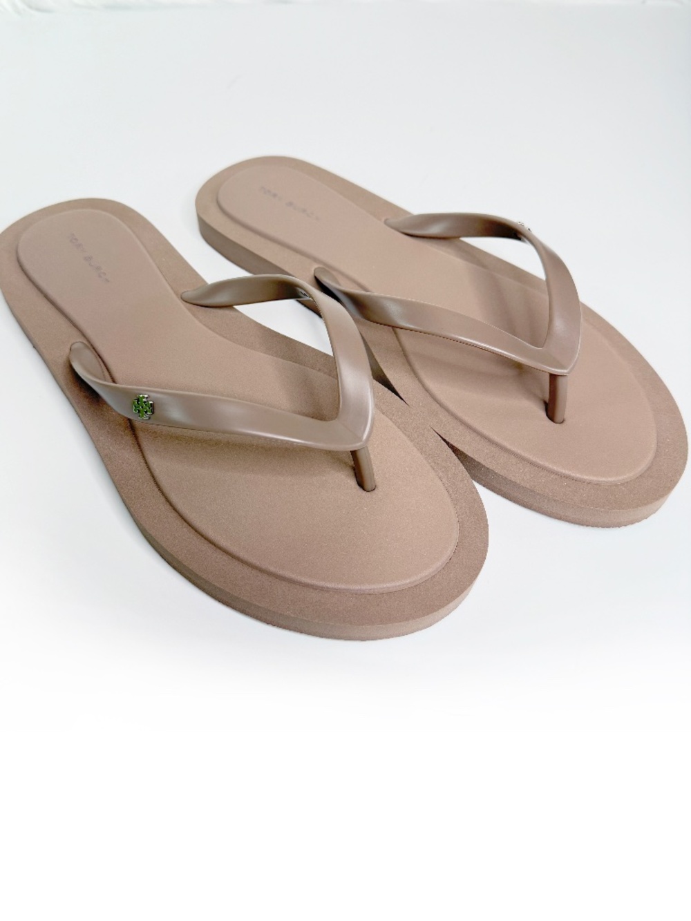 Tory Burch Women's Kira Padded Flip Flop - Mountain Gray - Picture 2 of 8